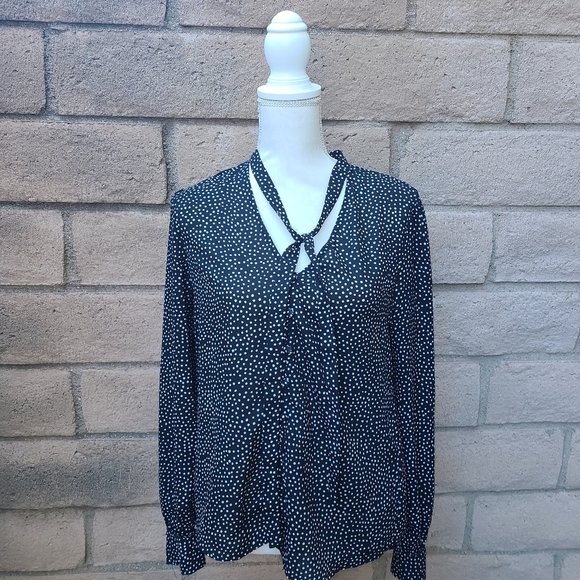 LULU'S Button Down Polka Dot Top with a Neck Tie in the Front Size Medium - Picture 1 of 5